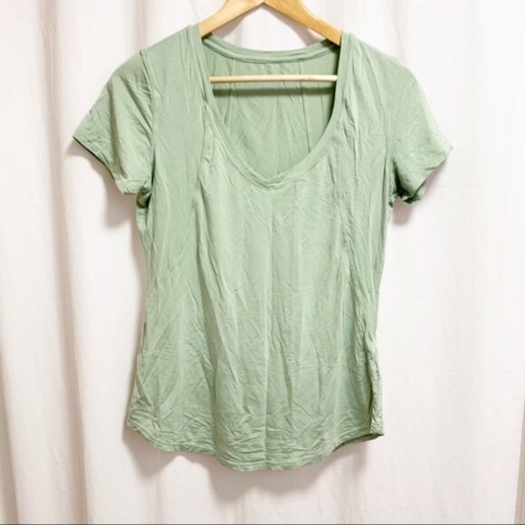 Balance Athletica Tops - Balance Athletica The Venture Tee in “Vine” Green Medium